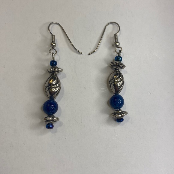 Vintage earrings - Picture 1 of 3